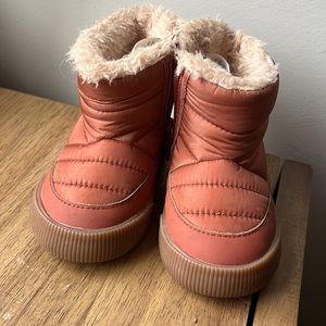 SOLD H&M Puffy Toddler Snow Boots